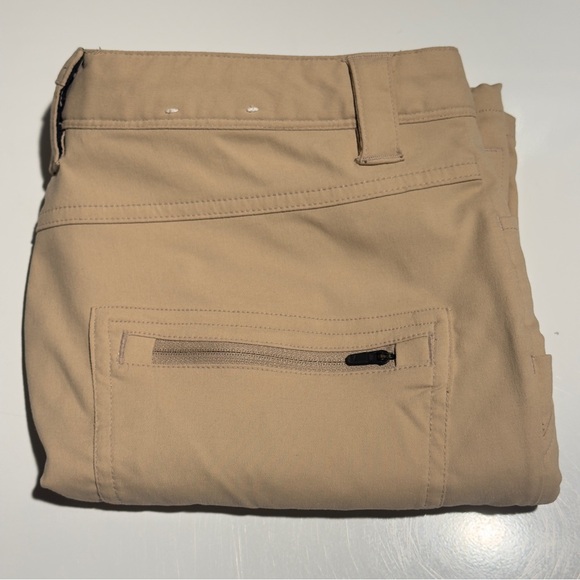 686 Everywhere Collection Men's Hybrid Shorts - Tan (EUC) - Picture 6 of 8